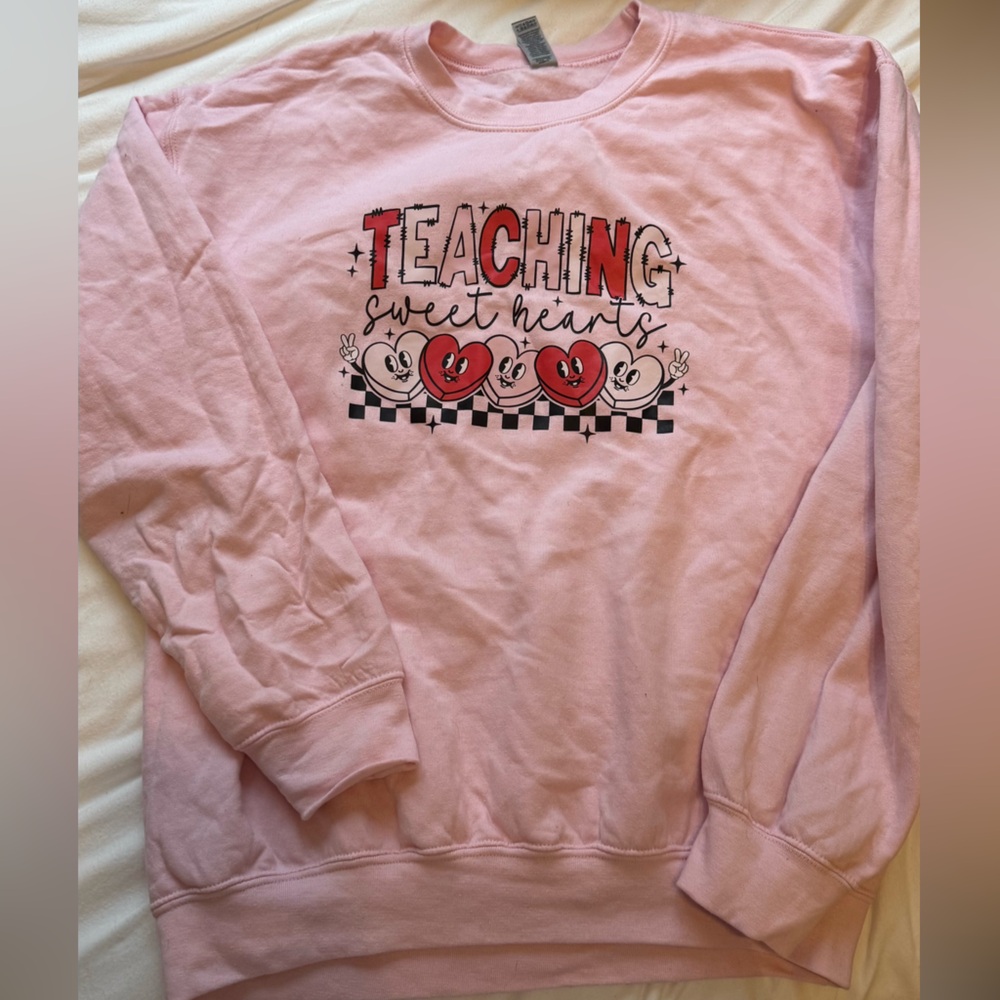 Gildan Light Pink Sweatshirt